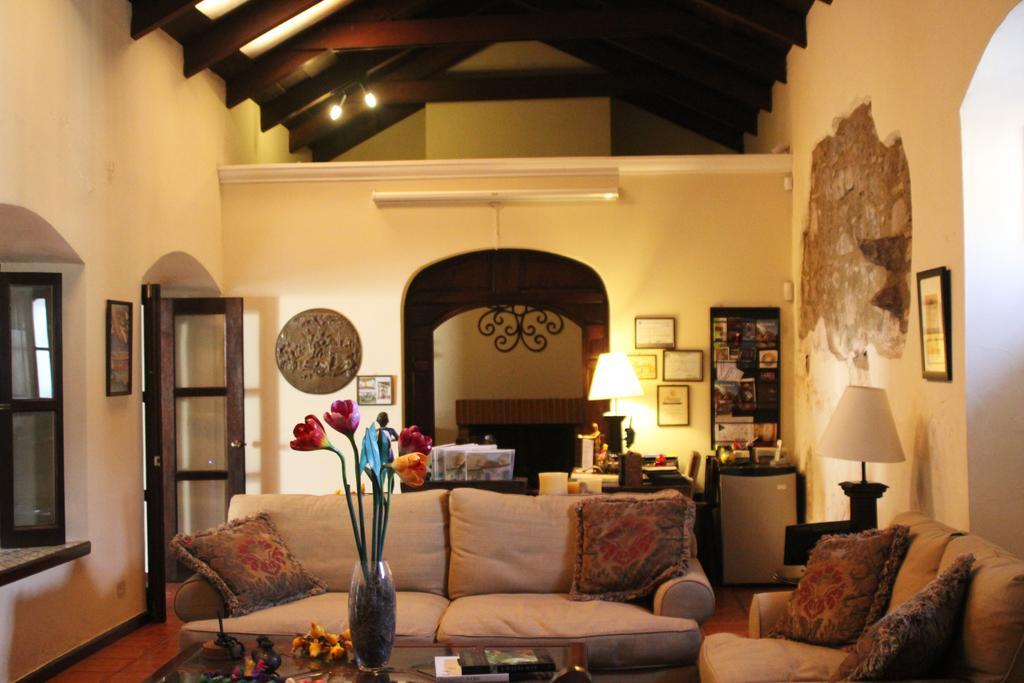 Hotel Sor Juana Antigua Εξωτερικό φωτογραφία